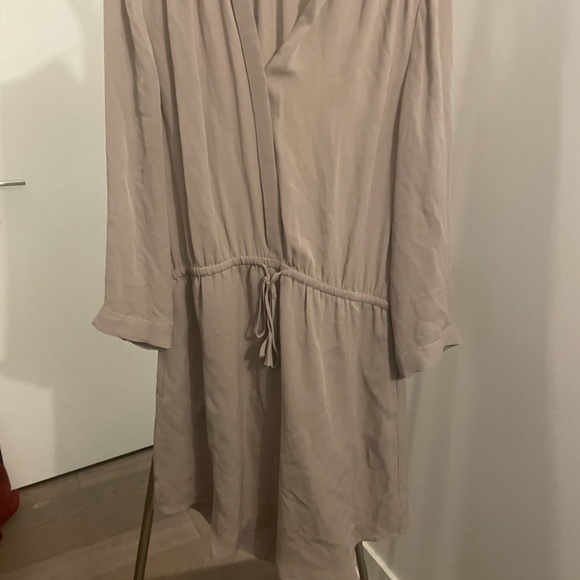 Babaton beige dress size L - Picture 7 of 10